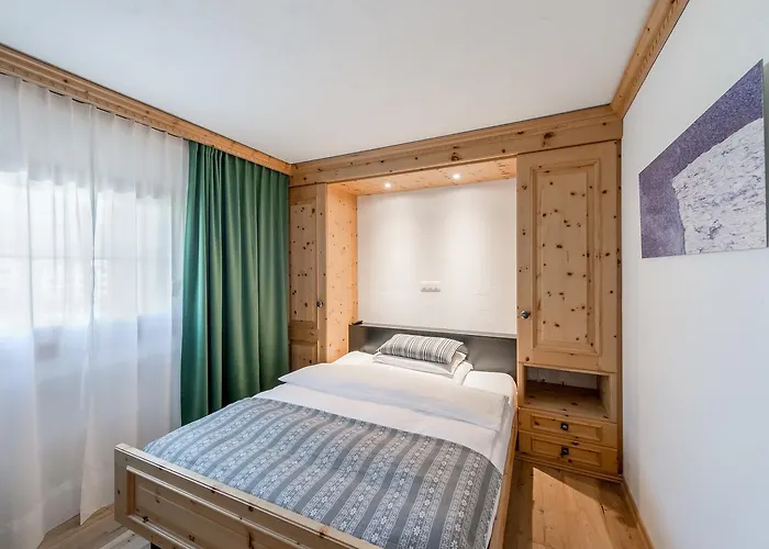 Ξενοδοχείο με διαμερίσματα Appartments Cervus 4*